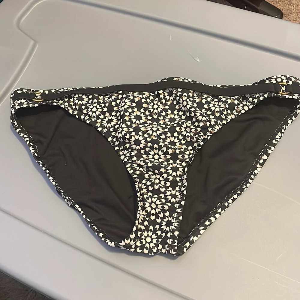 Bikini bottoms